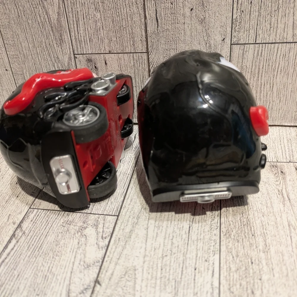 Venom-Inspired Decorative Helmet Cars  - Black & Red Set Of Two